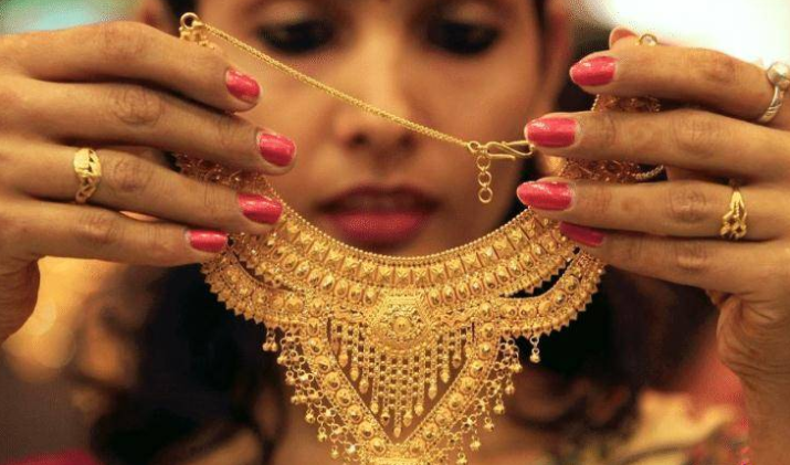这里再穷也戴珠宝，外国人告诉你珠宝文化之美! 